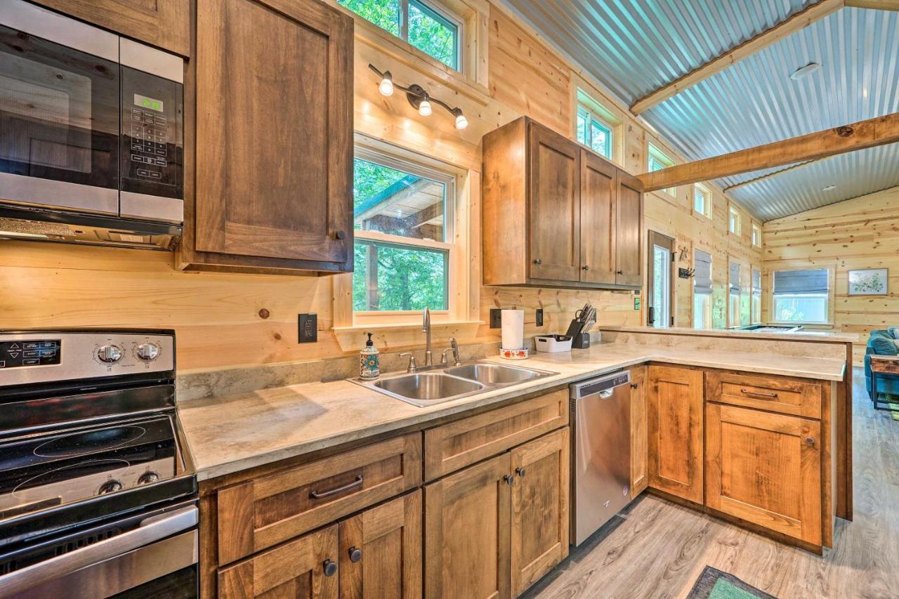 Stylish Cabin By Beavers Bend Hot Tub And Fire Pit Broken Bow Buitenkant foto