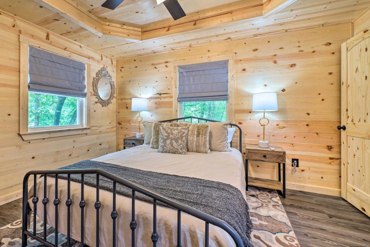 Stylish Cabin By Beavers Bend Hot Tub And Fire Pit Broken Bow Buitenkant foto